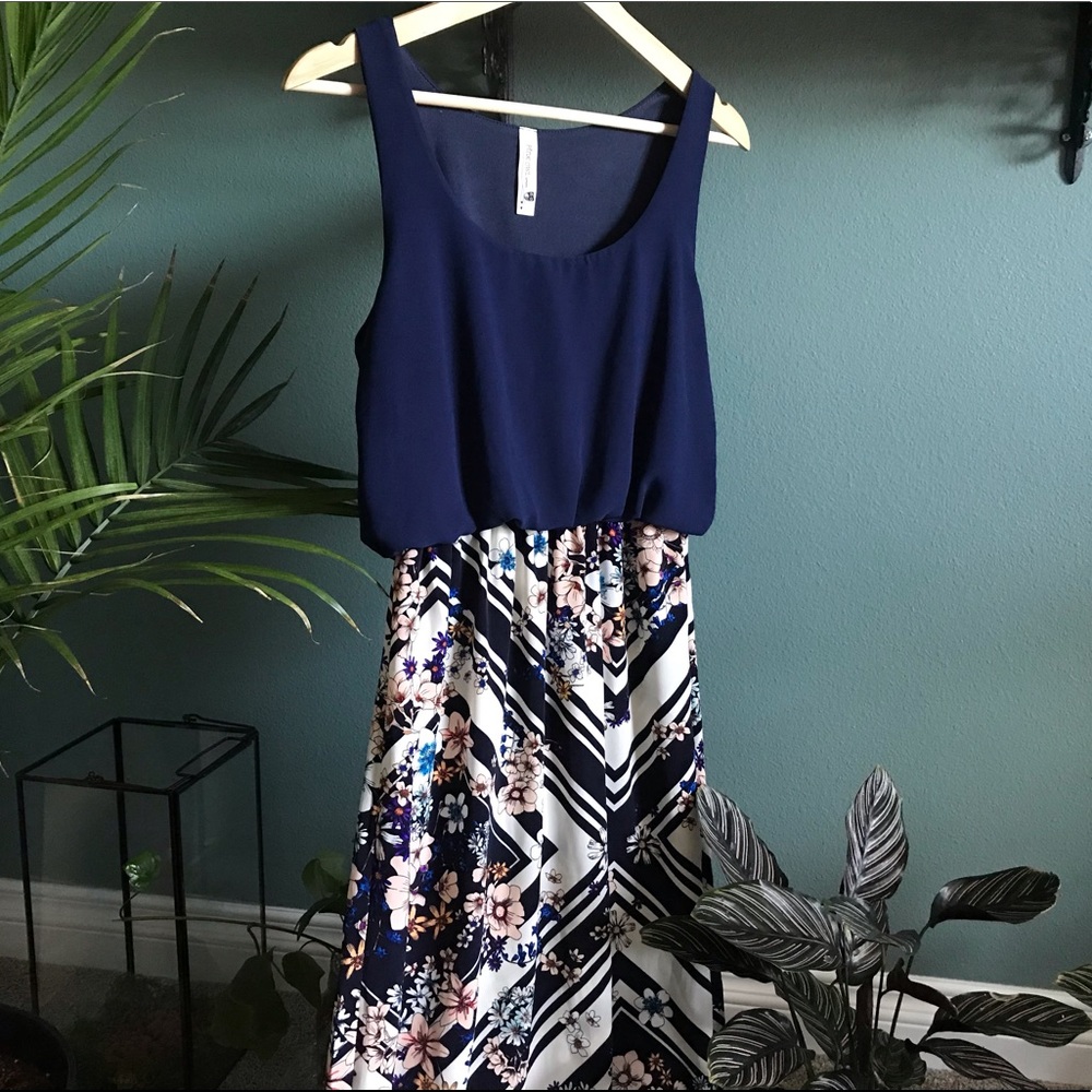 ModCloth Floral Print Maxi Dress